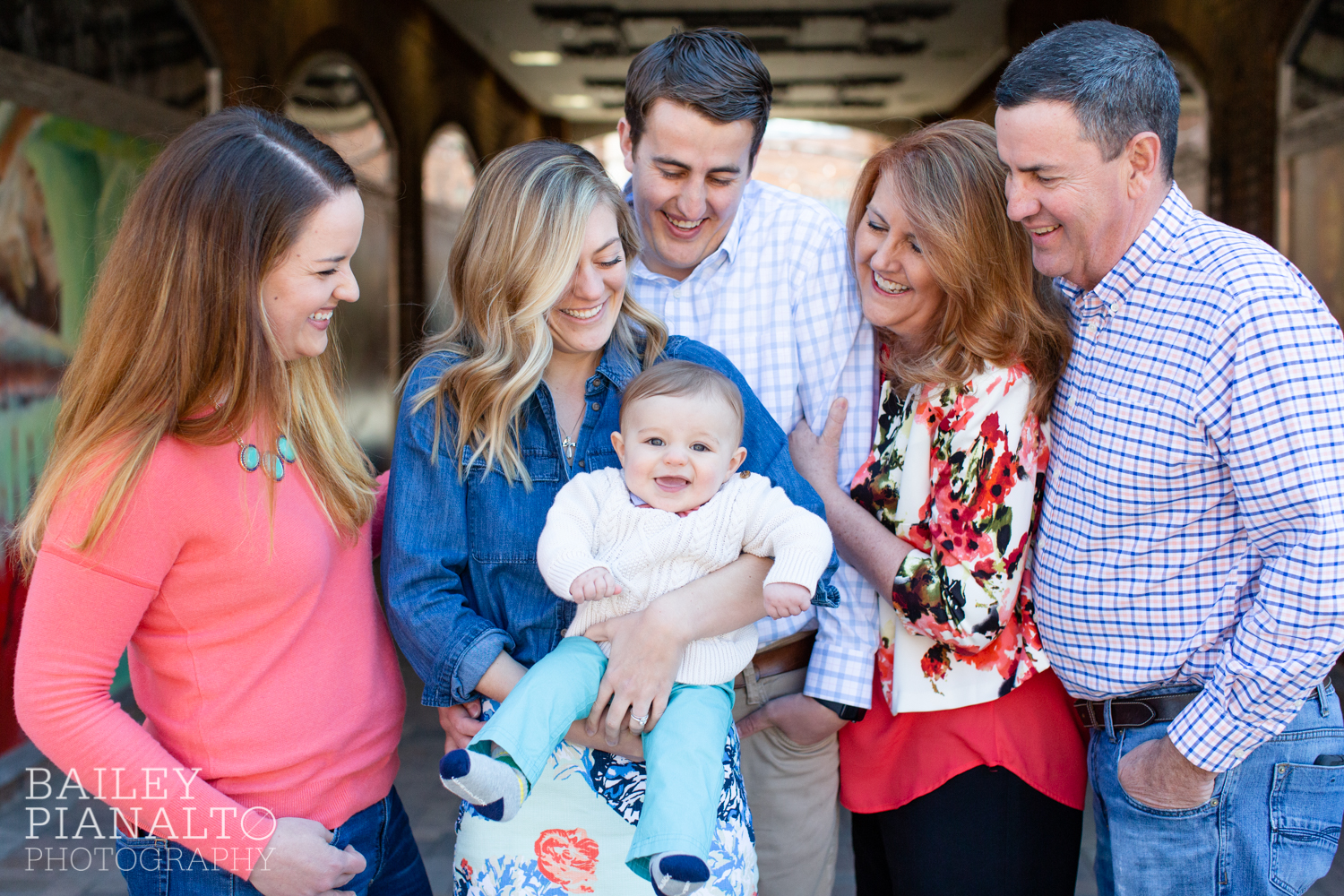 Coral, Turquoise &amp; Navy Springtime Family Photos | Greeley, CO