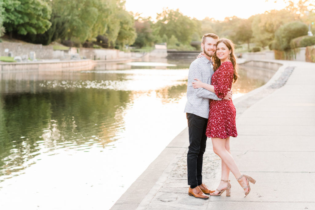 summer red & black engagement session at the country club plaza in kansas city engagement photographer