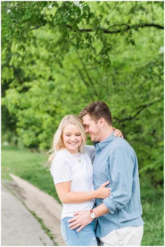 the Scout Statue engagement session by Bailey Pianalto Photography Kansas City wedding photographer