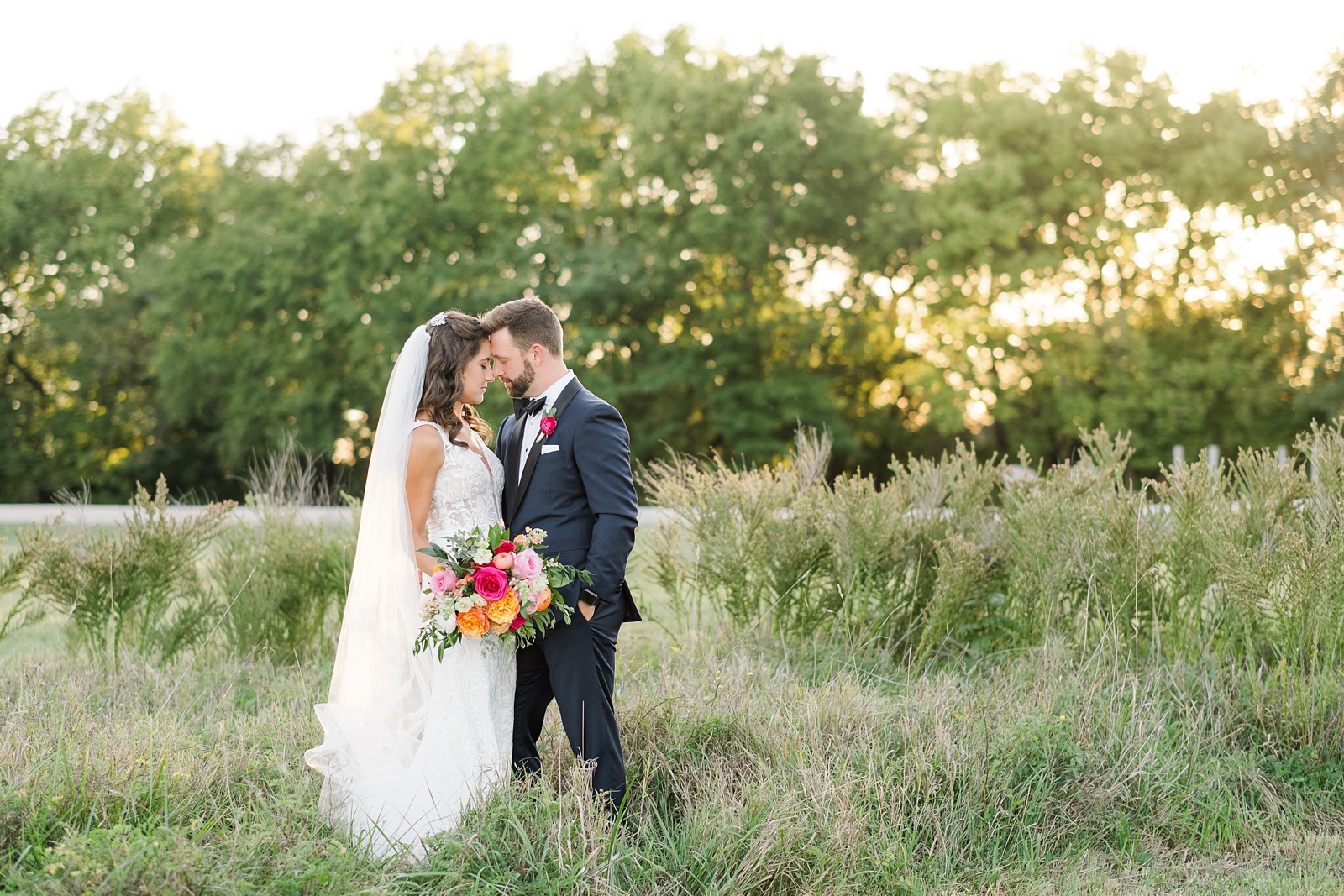 colorful early fall wedding on Kansas City private ranch