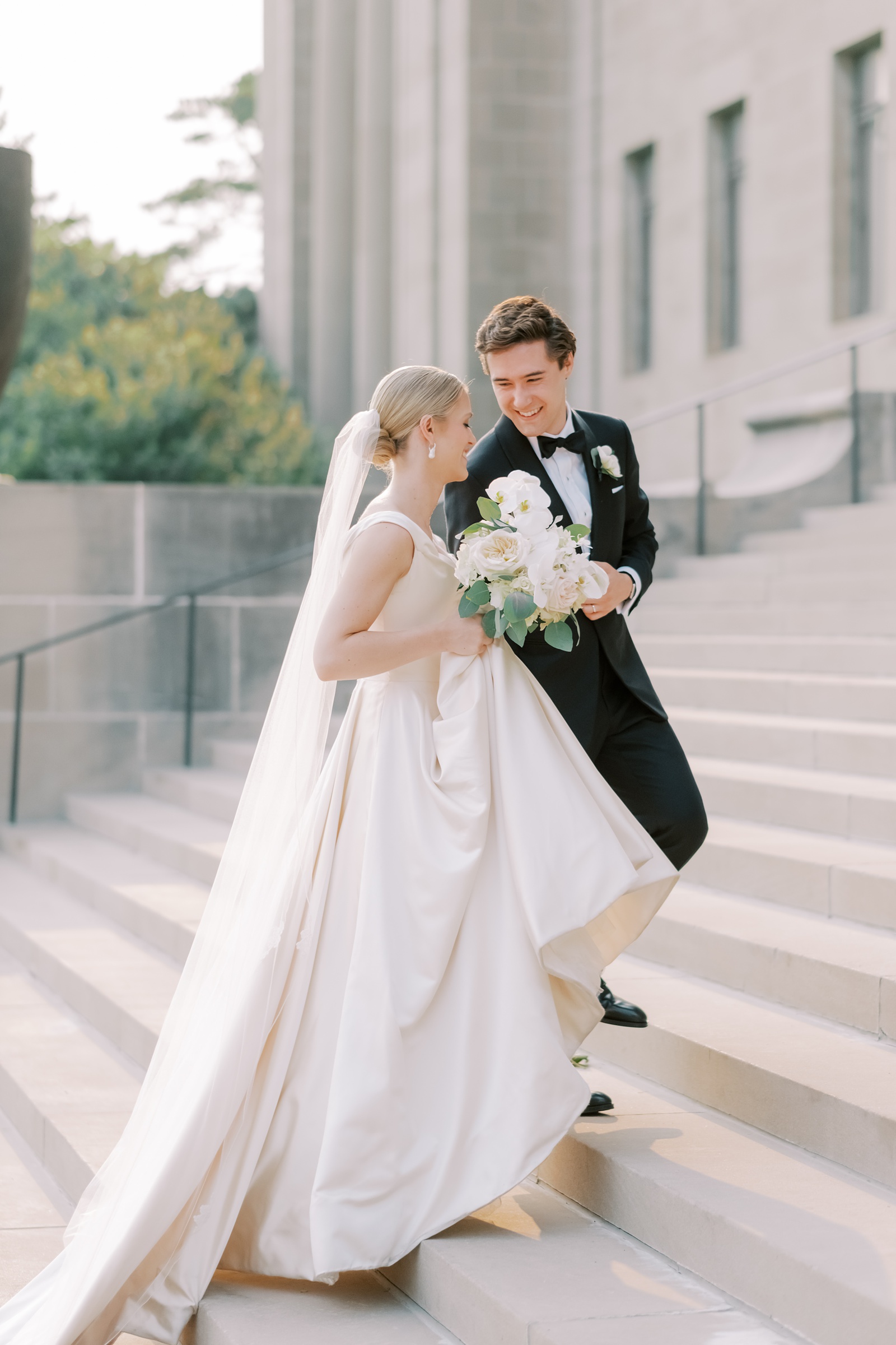 timeless European inspired wedding at the Nelson-Atkins Museum